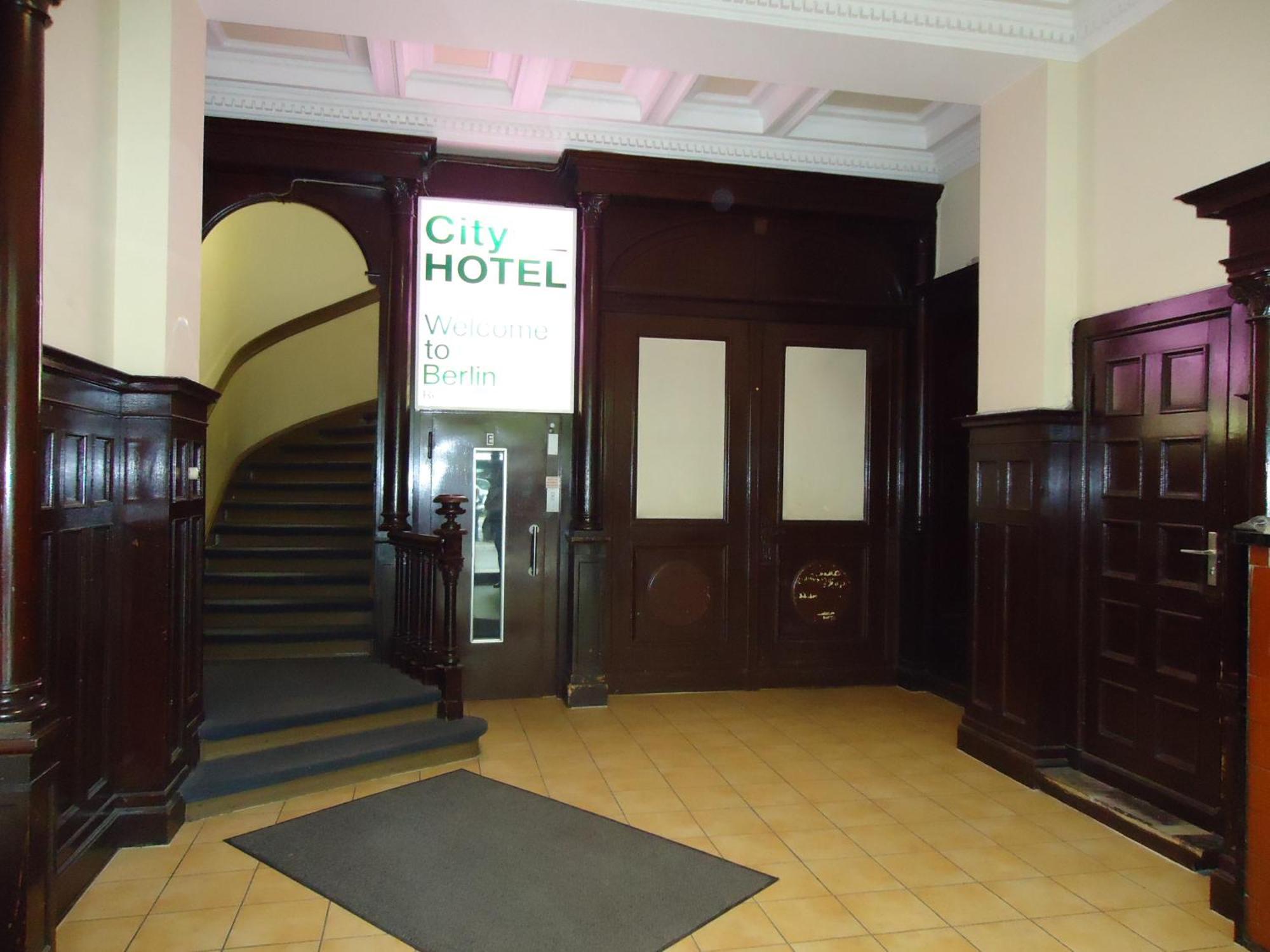 City Hotel Am Kurfuerstendamm — Fotos 1
